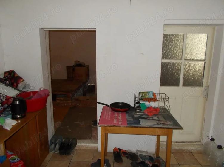 Casă cu 4 camere cu Teren 1800 Mp în Pișchia