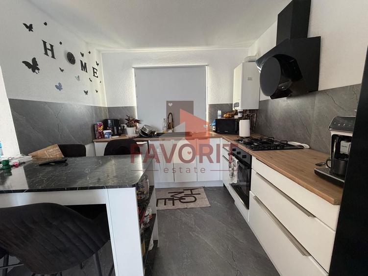 Duplex cu 3 camere cu Canalizare în Sânandrei