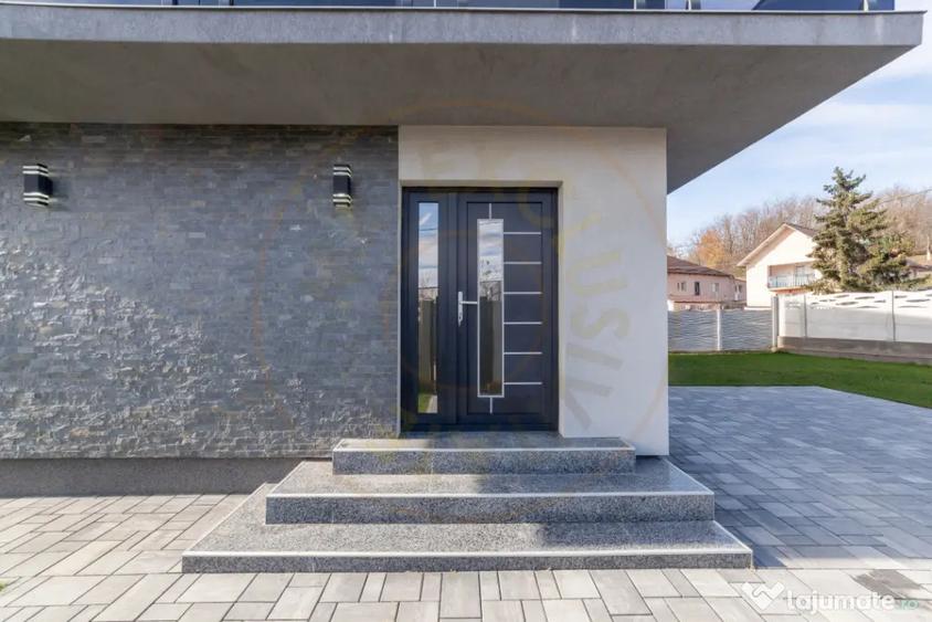 Casă cu 4 camere cu Teren 330 Mp în Argeșelu
