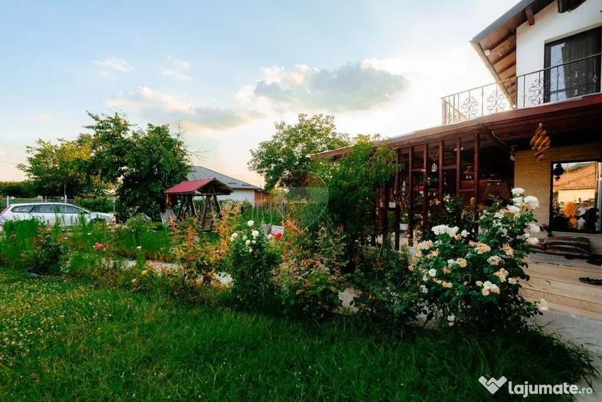 Casă cu 4 camere cu Teren 779 Mp în Piscani