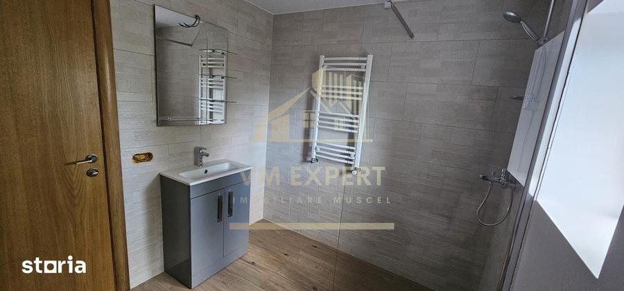 Casă cu 4 camere cu Teren 177 Mp în Rucăr