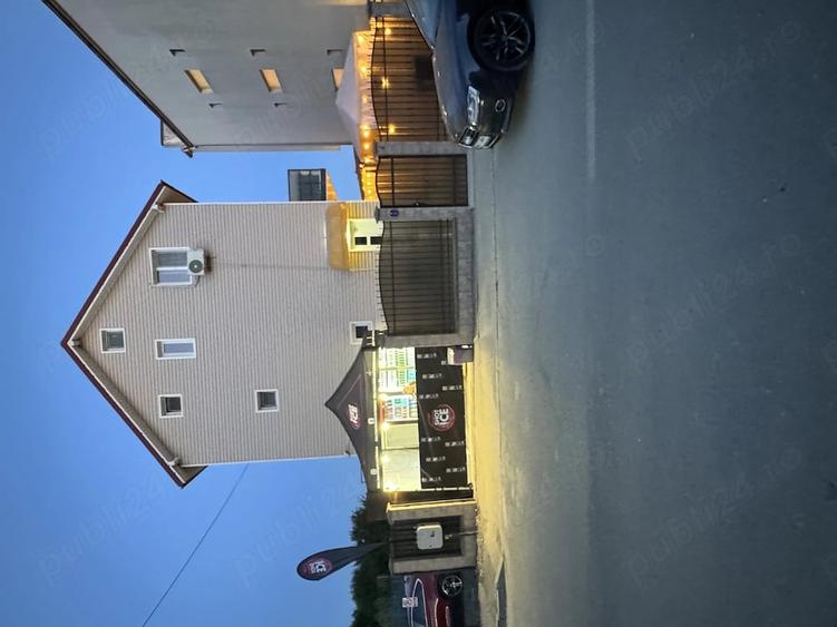 Casă cu 6 camere cu Teren 350 Mp în Central