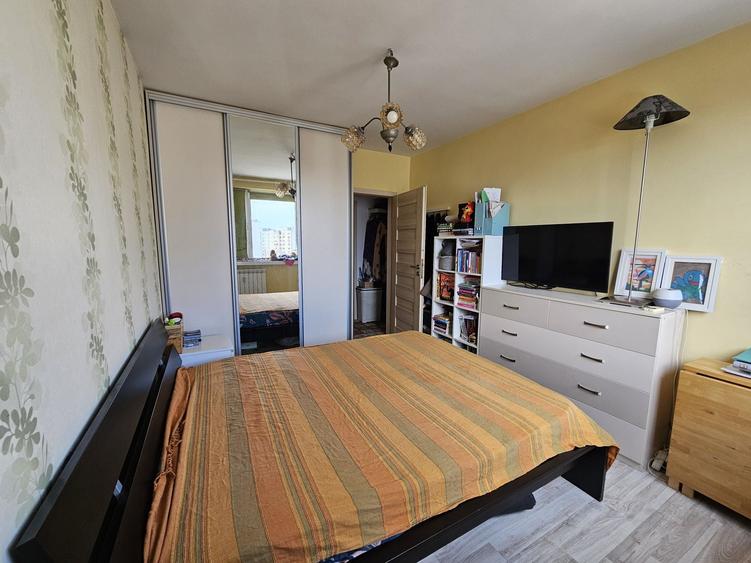Apartament cu 2 camere decomandat în Fizicienilor