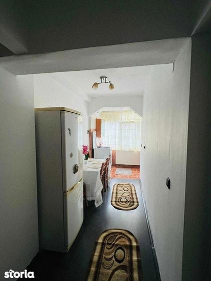 Apartament cu 2 camere semidecomandat în Calea București