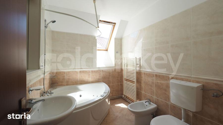 Vila cu piscina privata | 6 dormitoare | cartier rezidential