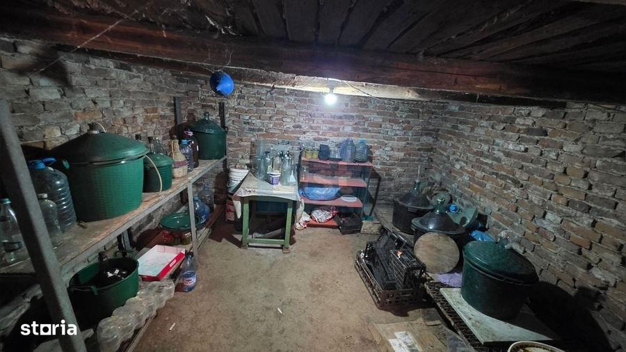 Casă cu 2 camere în Șimian