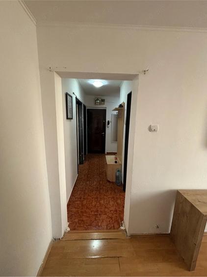 **Inchiriez apartament 3 camere Sector 4, Aparatorii Patriei - 1
