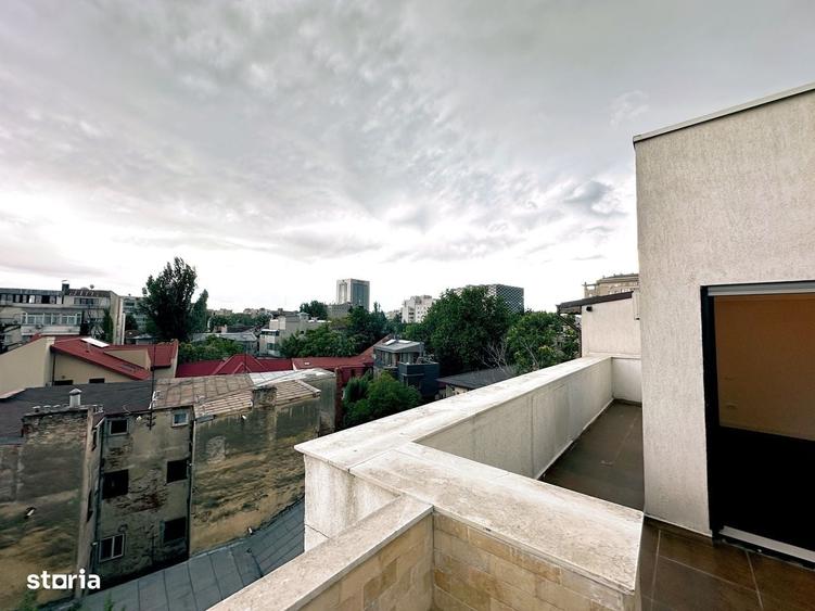 Casă cu 4 camere în Polonă