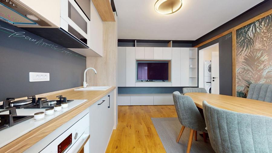 Apartament cu 3 camere semidecomandat, mobilat în Astra