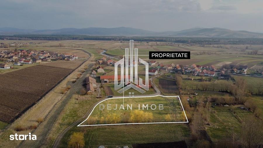 Teren de 5260 mp, în Reci