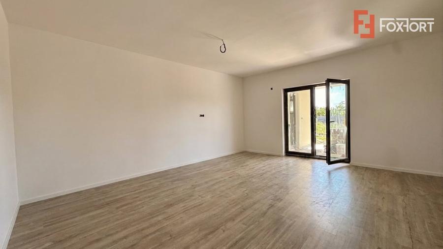 Duplex cu 3 camere cu Canalizare în Albina