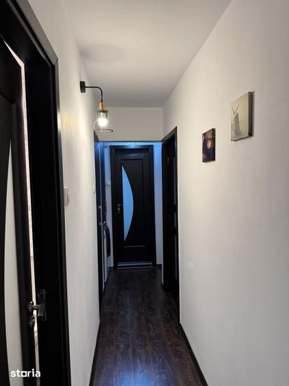 Apartament cu 3 camere decomandat în Pantelimon