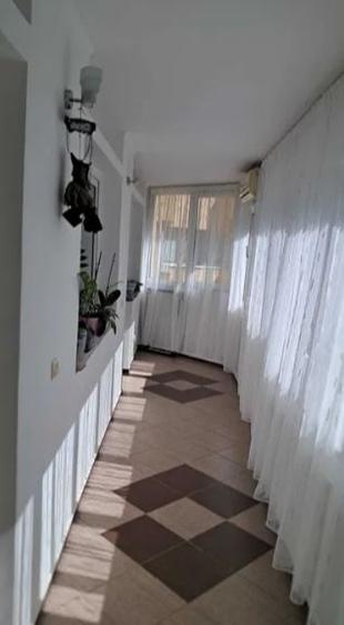 Apartament cu 3 camere decomandat, mobilat în Pantelimon