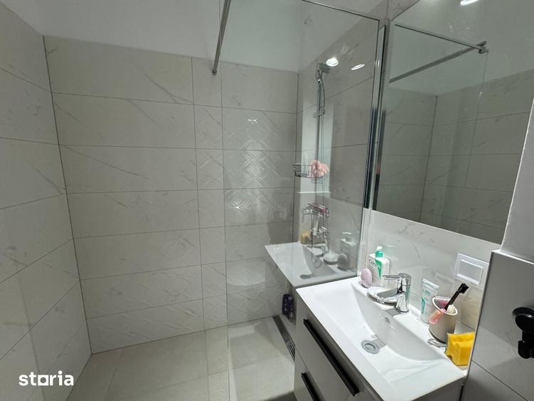 Apartament cu 3 camere în 13 Septembrie