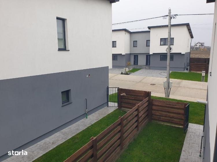 Casă cu 4 camere în Valea Lupului