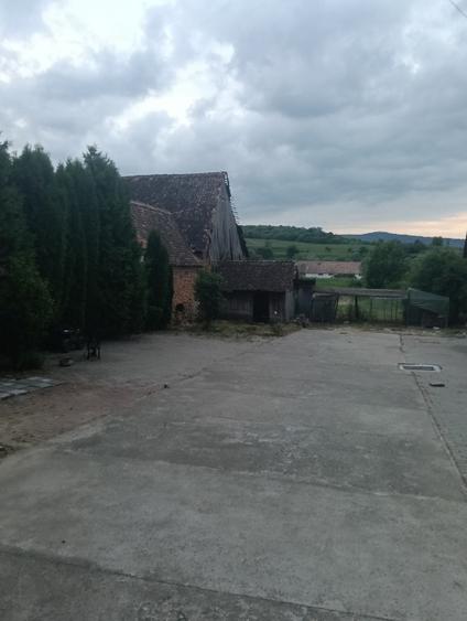 Casă individuală cu 4 camere cu Teren 1439 Mp în Saschiz