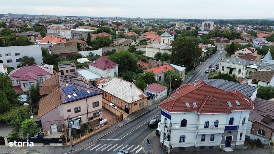 Casă cu 4 camere cu Teren 354 Mp în Central