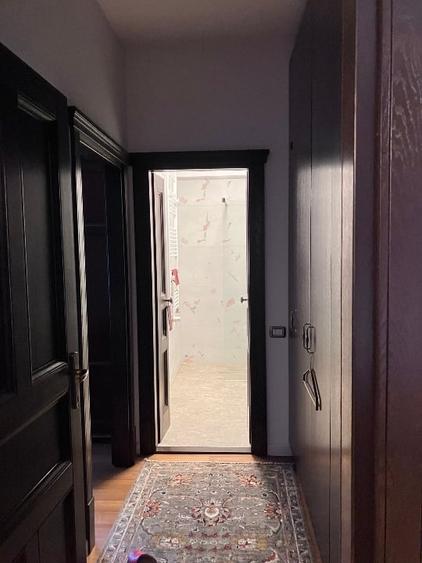 Apartament cu 3 camere semidecomandat, mobilat în Decebal