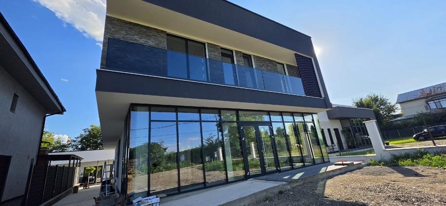 Spațiu industrial, de 260 mp, în Valea Adâncă