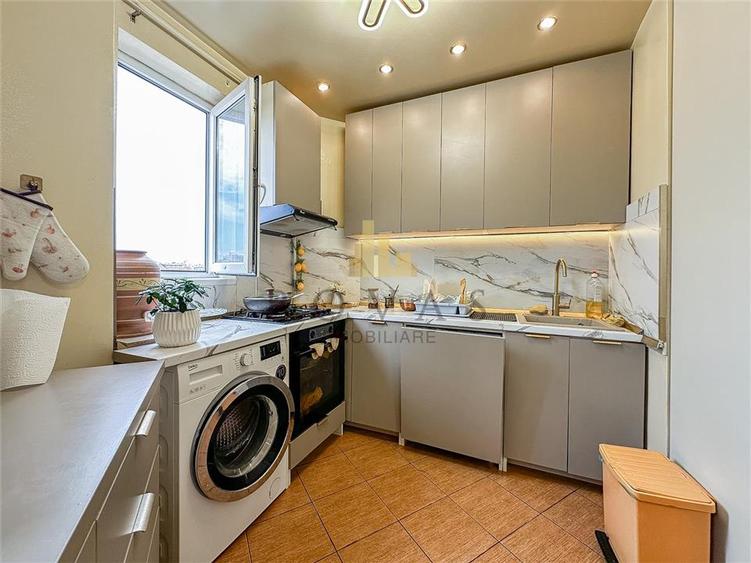 Apartament cu 4 camere semidecomandat, mobilat în Grădina Icoanei