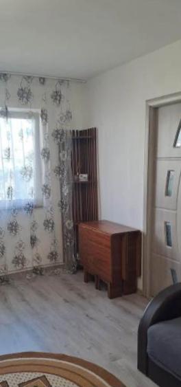 Apartament cu 2 camere în Km 4-5