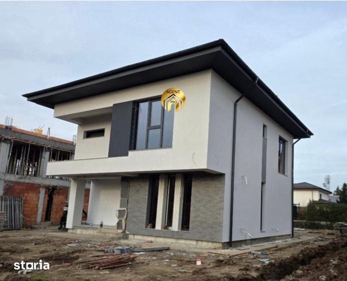 Casă cu 5 camere cu Teren 480 Mp în Mogoșoaia