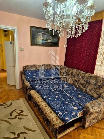 Apartament cu 2 camere semidecomandat în Cetății