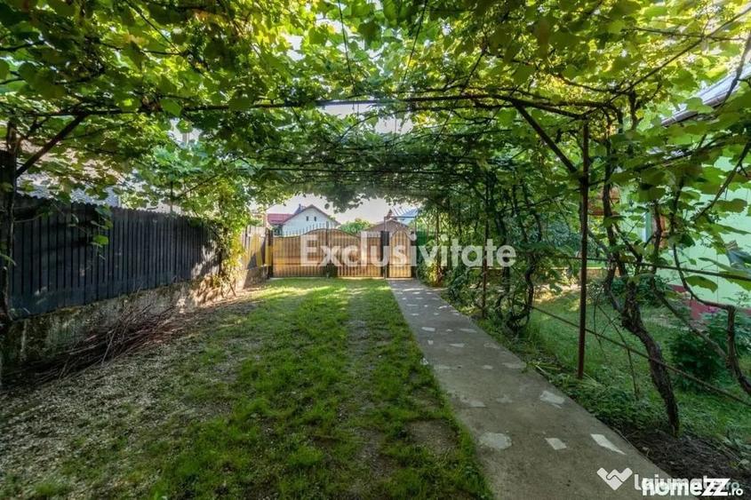 Casă cu 3 camere cu Teren 2720 Mp în Uliești
