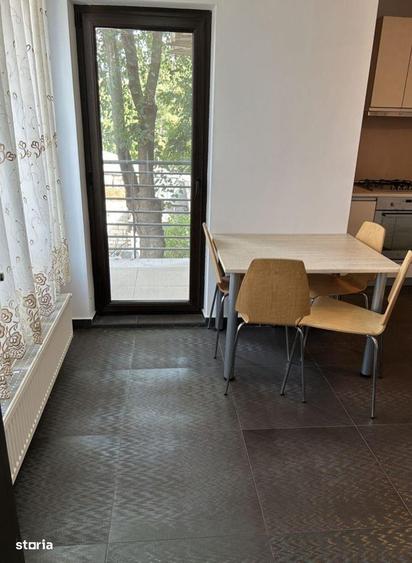 AP. 3 CAMERE BD. LAMINORULUI, LOC PARCARE, CENTRALA, BOXA, COMISION 0% - 4