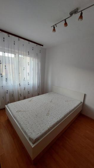 Apartament cu 2 camere semidecomandat în Cedonia
