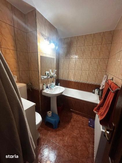 Apartament cu 4 camere decomandat în Gării