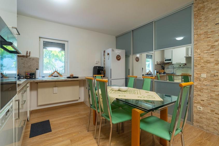 Apartament cu 2 camere decomandat, mobilat în UTA