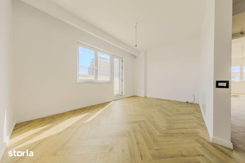 Apartament cu 8 camere în Vitan