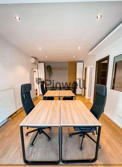 Apartament cu 3 camere decomandat, mobilat în P-ța Victoriei