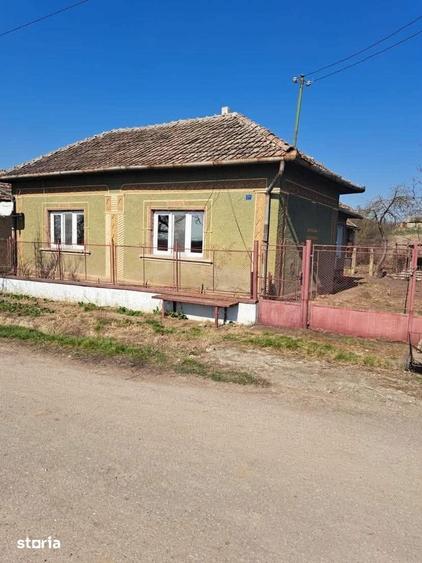 Casă cu 3 camere cu Teren 1400 Mp în Andrid
