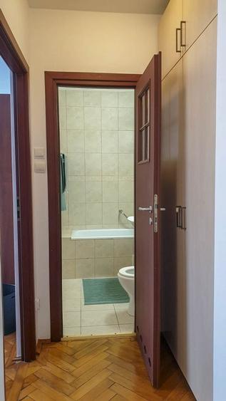 Apartament cu 2 camere semidecomandat, mobilat în Victoriei