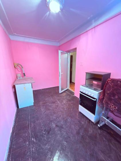 Apartament cu 3 camere semidecomandat în Copou