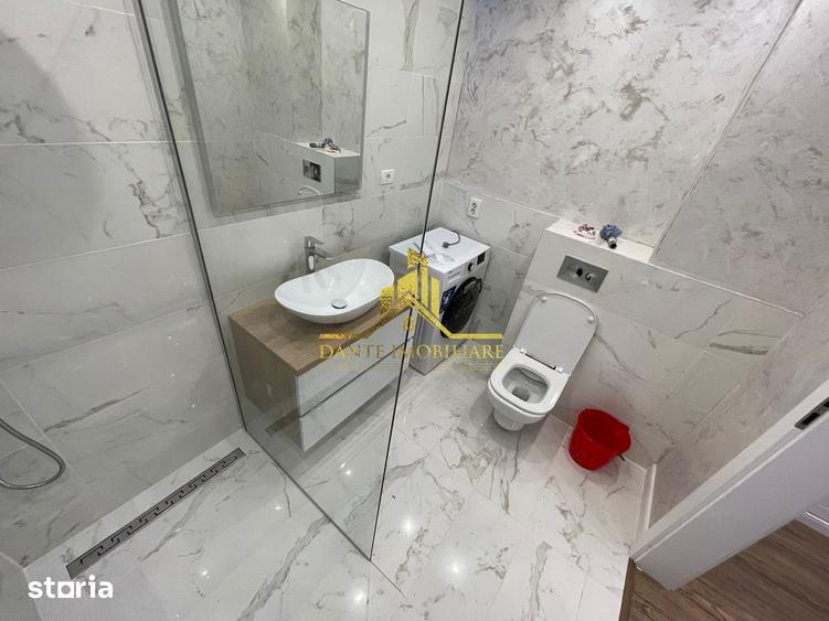 Apartament cu 2 camere semidecomandat, mobilat în Sopor