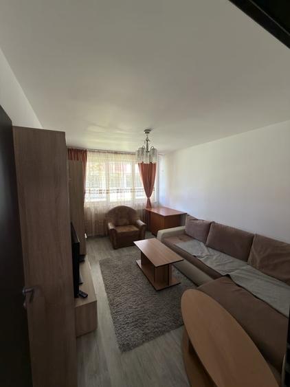 Apartament cu 2 camere semidecomandat în Măgurele