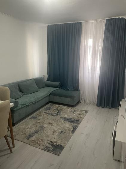 Inchiriez apartament cu 3 camere in Valea rosie - 1