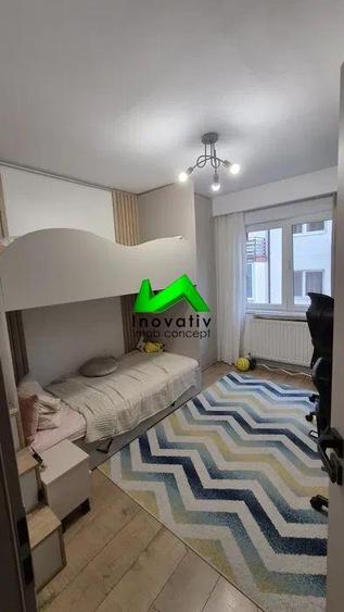 Apartament cu 3 camere decomandat în Ștrand