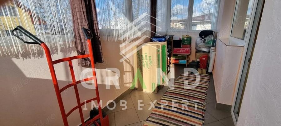 Apartament cu 2 camere decomandat, mobilat în Bulgaria