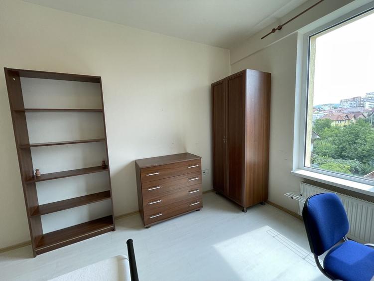 Apartament cu 3 camere decomandat, mobilat în Zorilor