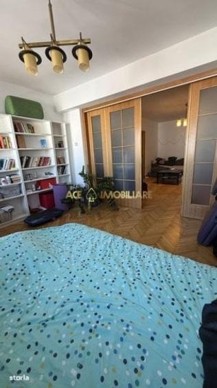 Apartament cu 4 camere decomandat, mobilat în Cișmigiu
