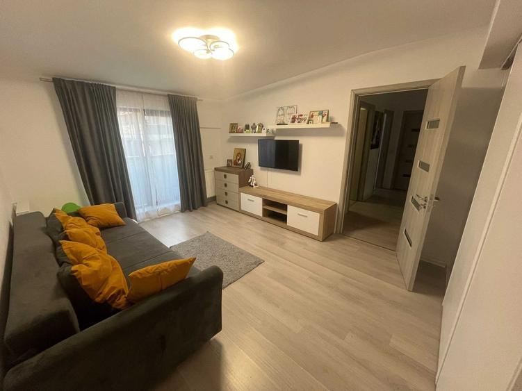 Apartament 2 camere de vanzare direct propietar - 2