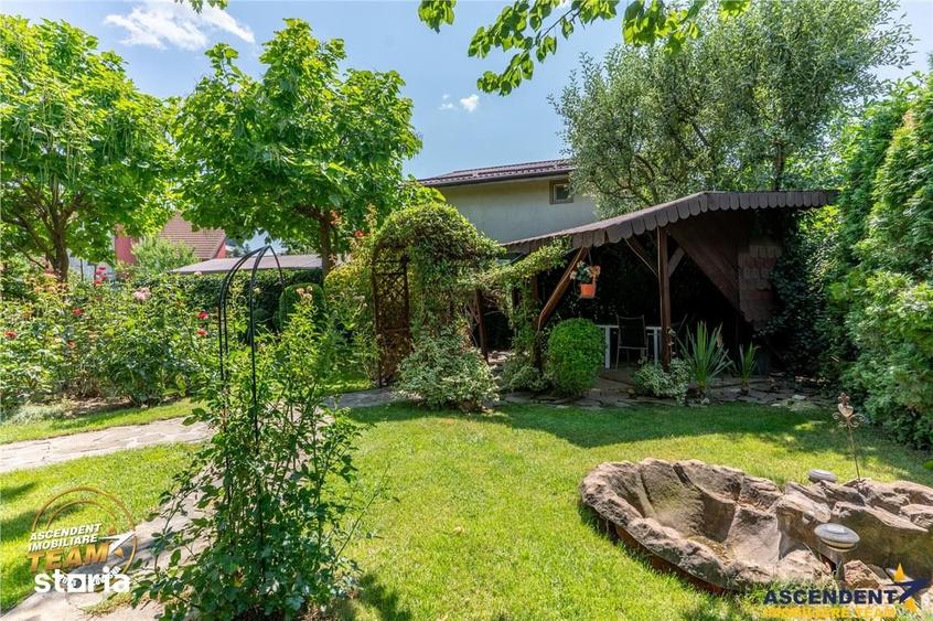Casă cu 5 camere cu Teren 893 Mp în Dudu