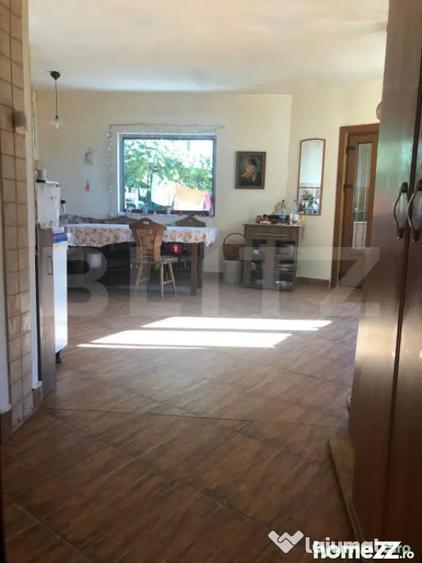 Casă cu 5 camere cu Teren 1912 Mp în Central