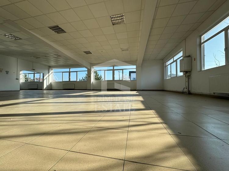 Spațiu industrial, de 2,939 mp, în Nord