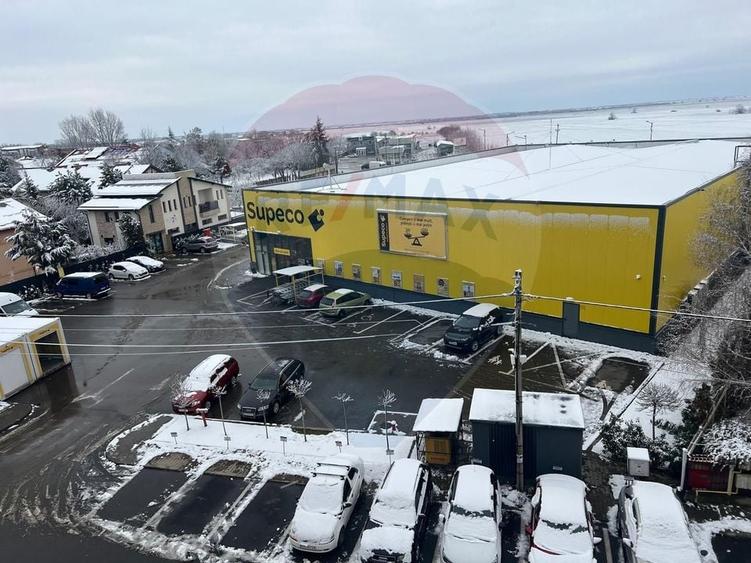 Apartament cu 2 camere decomandat, mobilat în Exterior Est