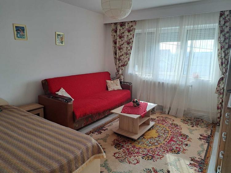 Garsonieră decomandată în Cetate